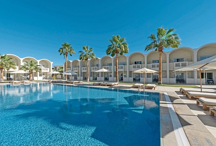 Reef Oasis Beach Resort