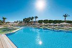 Reef Oasis Beach Resort
