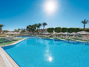 Reef Oasis Beach Resort
