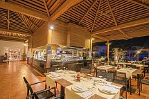 Reef Oasis Beach Resort