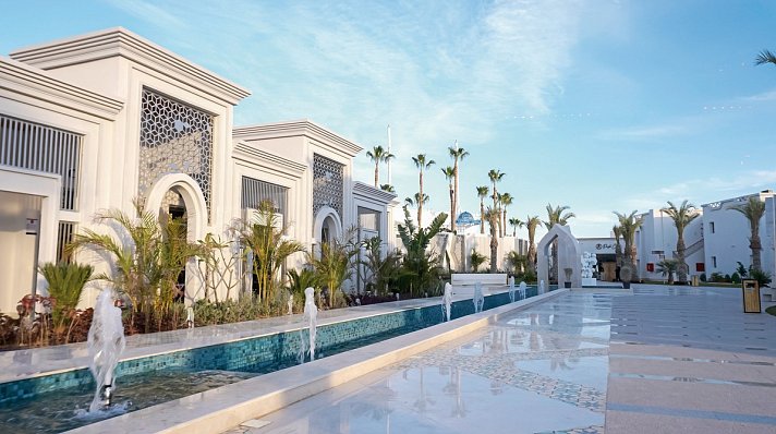SUNRISE Remal Beach Resort