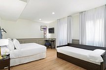H10 Corregidor Boutique Hotel - Wohnbeispiel Dreibettzimmer (Zimmercodierung TB1)