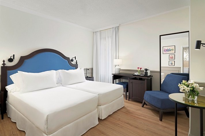 H10 Corregidor Boutique Hotel