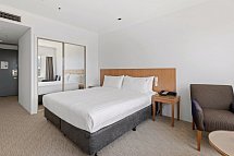 Holiday Inn Potts Point - Wohnbeispiel Standard Room (Zimmercodierung UG1)
