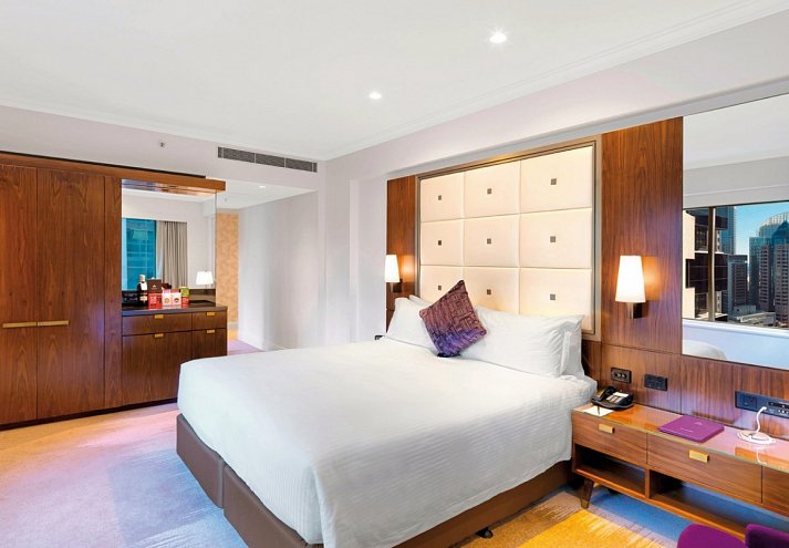 Amora Hotel Jamison Sydney - Wohnbeispiel Deluxe Corner King Room (Zimmercodierung UD2)