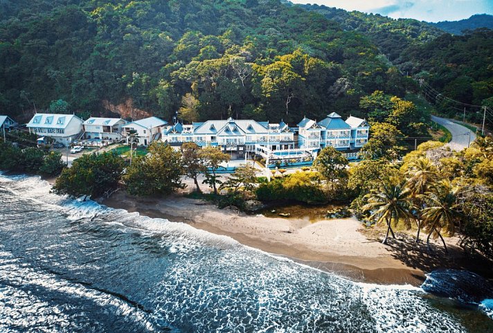 Manta Lodge and Dive Centre