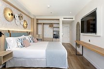 Mediterranean Palace - Wohnbeispiel Doppelzimmer Poolblick (Zimmercodierung D1P)
