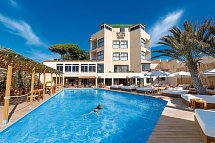 Playa Surf CBbC Hotel