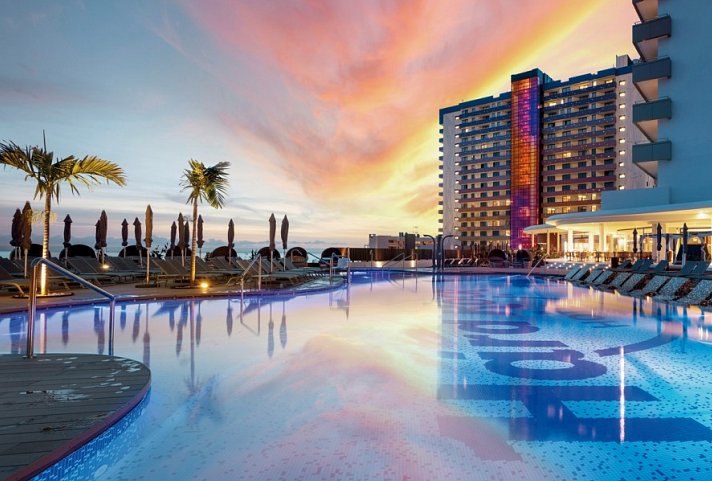 Hard Rock Hotel Tenerife