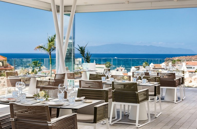 Royal Hideaway Corales Suites