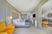 Bahia Principe Explore Fantasia - Wohnbeispiel Familiensuite Deluxe Meerblick Kingsize-Bett (Zimmercodierung WX3)