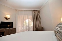 Puerto Palace - Wohnbeispiel Einzelzimmer Poolblick (Zimmercodierung EBP)