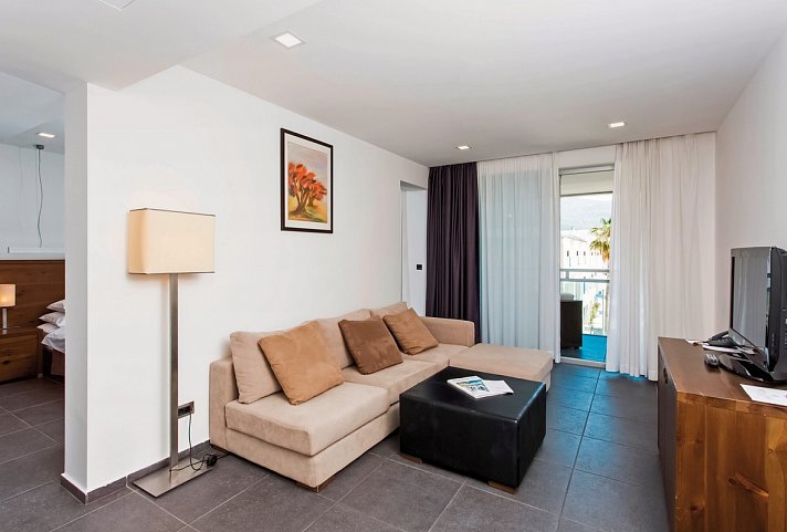 Avala Resort & Villas - Wohnbeispiel Doppelzimmer Standard Meerblick (Zimmercodierungen DBM & DCM)