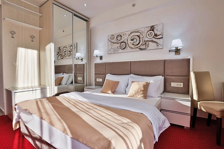 Hotel La Mer - Wohnbeispiel Double Room (Zimmercodierung DB1)