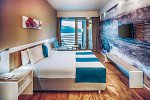 Carine Hotel Delfin