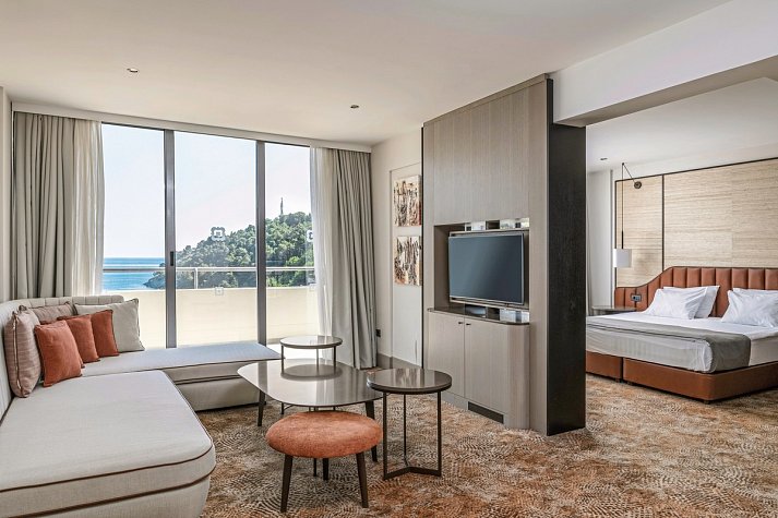 Iberostar Waves Bellevue - Wohnbeispiel Juniorsuite Meerblick (Zimmercodierungen JBM & JB3)