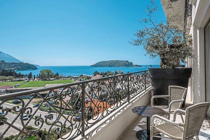 Iberostar Waves Slavija - Wohnbeispiel Juniorsuite seitl. Meerblick (Zimmercodierungen JBN & J1N)