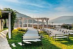 Lazure Hotel & Marina