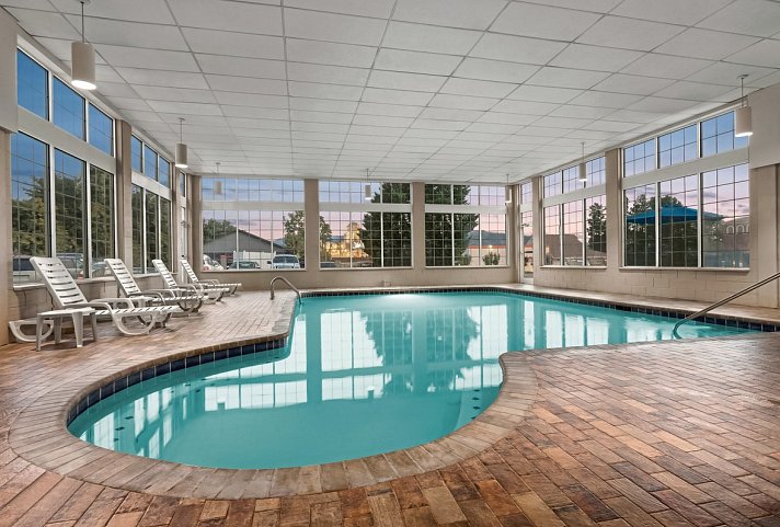 Ramada Pigeon Forge North