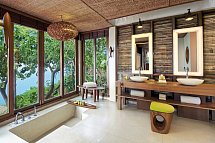 Six Senses Samui - Badbeispiel Oceanfront Poll Villa Suite (Zimmercodierung WB5)
