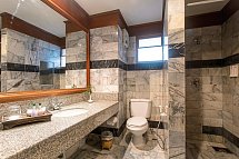 Fair House Beach Resort & Hotel - Badbeispiel Grand Deluxe Bungalow (Zimmercodierung BD2)
