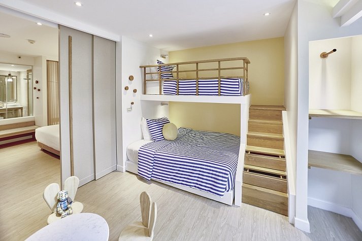 Bandara Spa Resort & Pool Villas, Samui - Wohnbeispiel Family Suite (Zimmercodierung WI1)