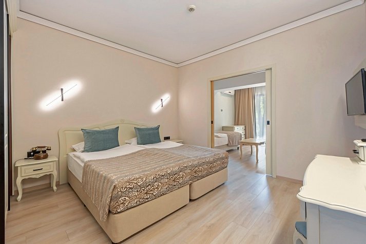 GRIFID Aqua Club Bolero - Wohnbeispiel Familienzimmer mit Verbindungstür (Zimmercodierung FV1)