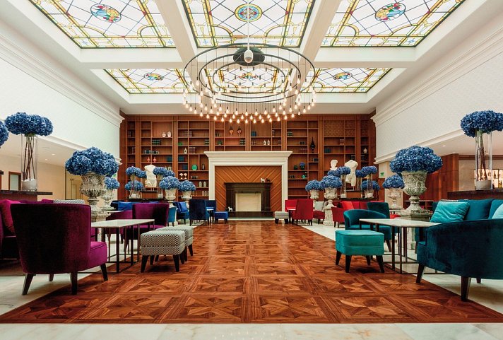 Astor Garden Hotel