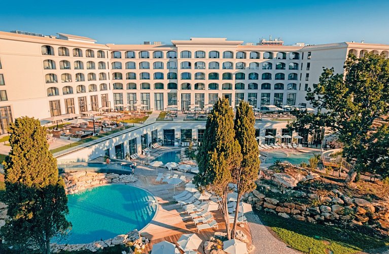 Ensana Aquahouse Health Spa Hotel