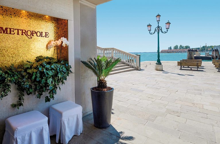 Hotel Metropole