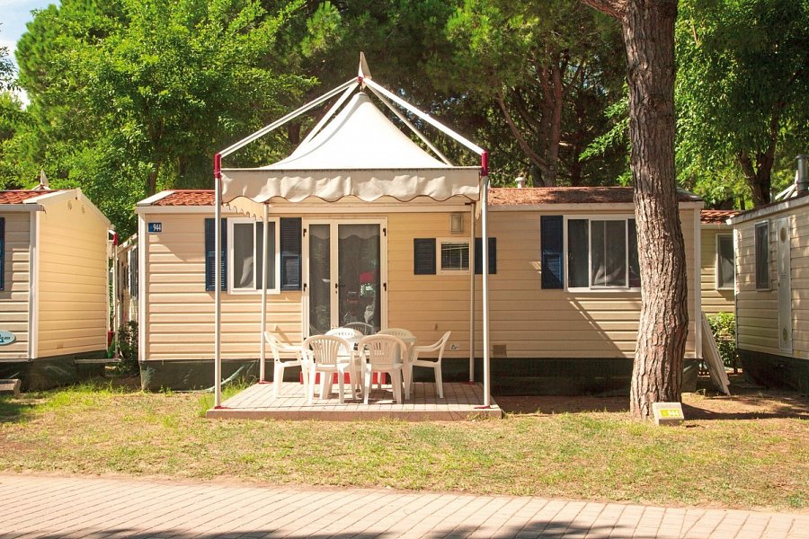Baia Holiday Cavallino - Wohnbeispiel Mobilheim Blu Romantic (Zimmercodierung CB4)