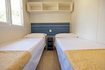 Camping Classe Village - Wohnbeispiel Mobilheim Atlantic (Zimmercodierung CB4)