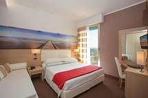 Rivamare - Wohnbeispiel Doppelzimmer Superior Adriatica (Zimmercodierung DSN)