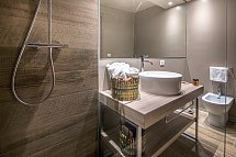 San Giorgio Resort - Beispiel Bad Doppelzimmer Komfort (Zimmercodierung DF1)