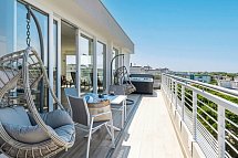 Life Hotel