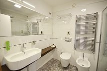 Laguna Park Hotel - Beispiel Bad (Zimmercodierungen DBN & JBN)