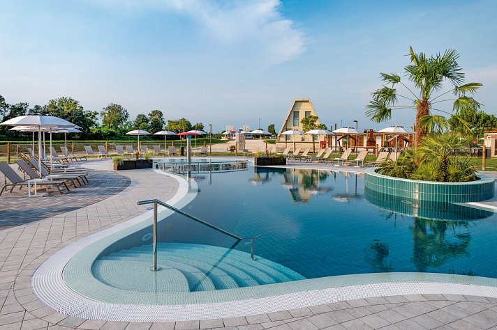 Marina Azzurra Resort