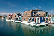 Marina Azzurra Resort - Wohnbeispiel Hausboot River (Zimmercodierungen OB1 & OX1)