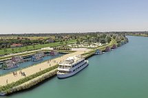 Marina Azzurra Resort