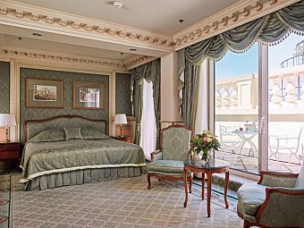 Grand Hotel Wien - King Bedroom Suite