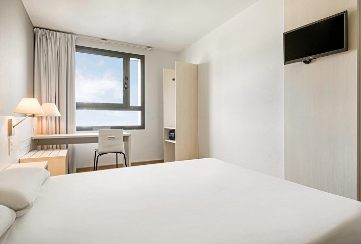 Hotel Ilunion Valencia 3 - Wohnbeispiel Doppelzimmer Standard (Zimmercodierung DG1)