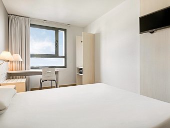 Hotel Ilunion Valencia 3 - Wohnbeispiel Doppelzimmer Standard (Zimmercodierung DG1)