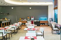 Hotel Ilunion Valencia 3