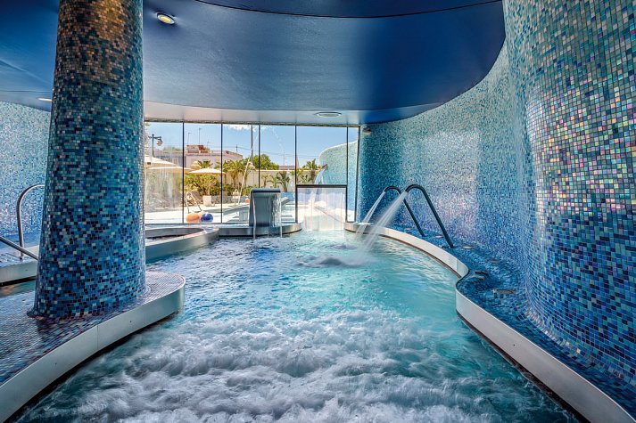 Las Arenas Balneario Resort - Spa