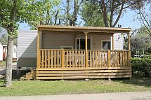 Camping Cisano & San Vito - Wohnbeispiel Mobilheim Rubino Lux (Zimmercodierung CB2)