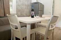 Camping Cisano & San Vito - Wohnbeispiel Mobilheim Rubino Lux (Zimmercodierung CB2)