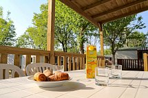 Camping Cisano & San Vito - Wohnbeispiel Mobilheim Rubino Lux (Zimmercodierung CB2)