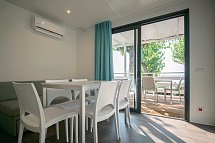 Camping Fontanelle - Wohnbeispiel Mobilhome Villa Jade (Zimmercodierung CB4)