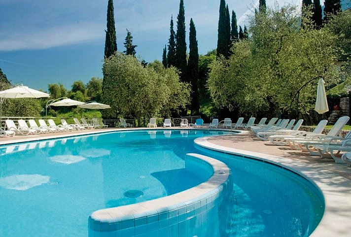 Hotel Rely - Außenpool