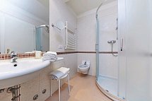 Hotel Maximilian - Wohnbeispiel (Zimmercodierung DB1)